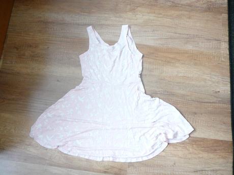 Dievcenske saty, 128