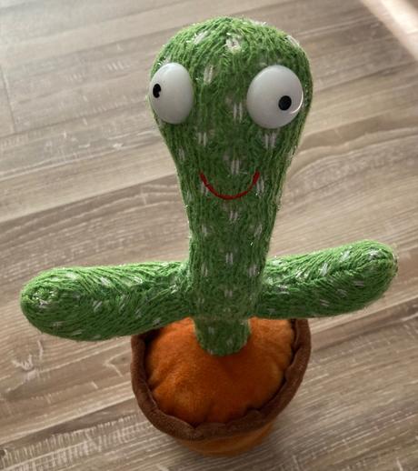 Tancujú,spievajúci kaktus, 