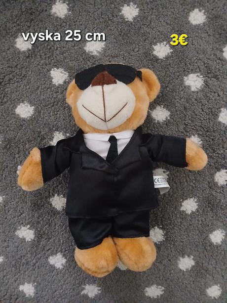 Medvedik tajny agent v ciernom obleku., 