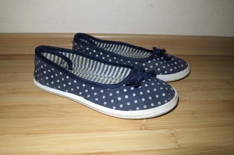 Bodkové balerínky, 31