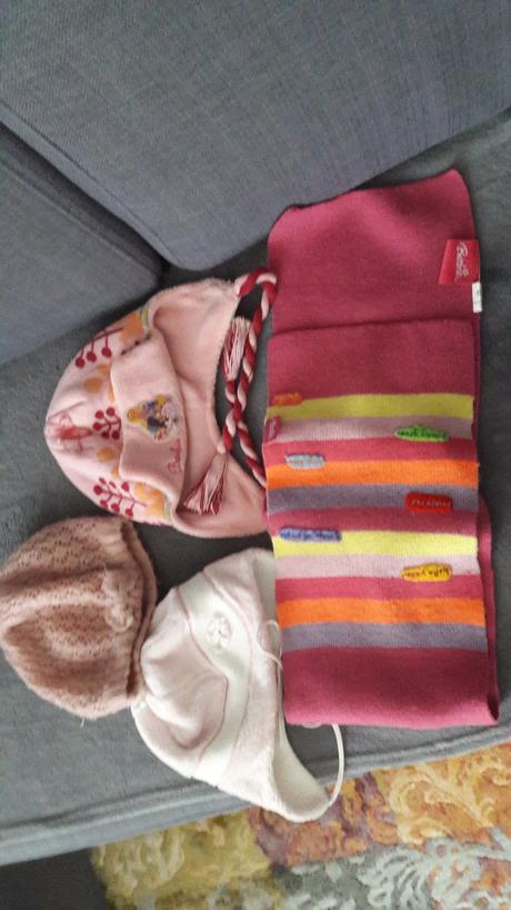 Zimne ciapky a sal, barbie,104