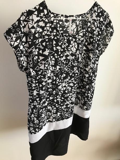 Čierno biely top na plávky, 36