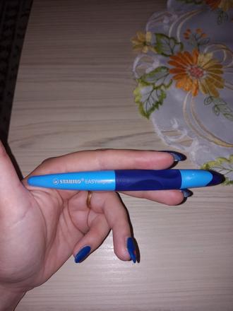 Stabilo pero pre ľaváka,