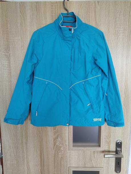 Tenká vetrovka, 152