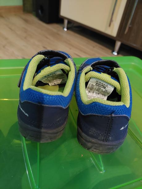 Trekingova obuv, quechua,27