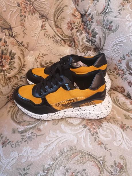 Štýlové tenisky už aj s poštou, 41