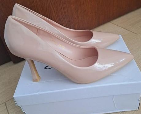 Lodičky kremove, 38