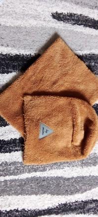 Čiapka a nákrčník, 104