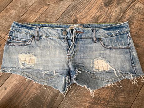 Riflové šortky, pull&bear,40