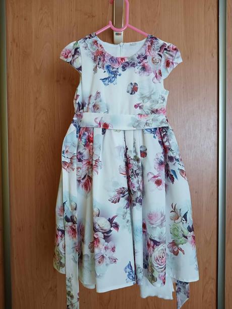 Elegantne šaty, slovenka,116