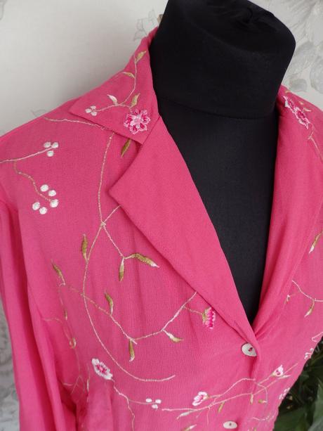 Velmi peknaa bluzka, 42