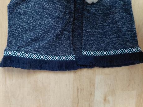 Dievčenský svetrík, 128