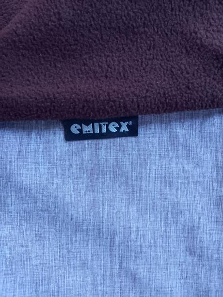 Jarný fusak, emitex