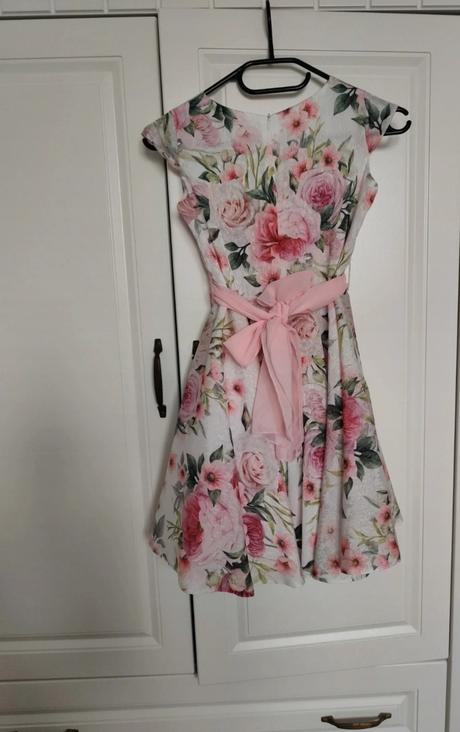 Šaty na primanie, 134