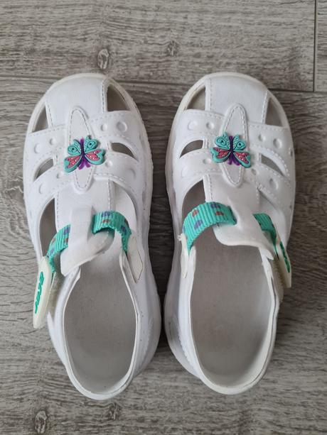 Gumené topánky do vody, 26