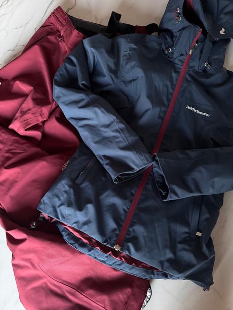 Peakperformance lyžiarsky komplet dámsky s-xs, s