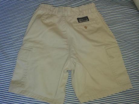 Zachovalé safari kraťasy, 116