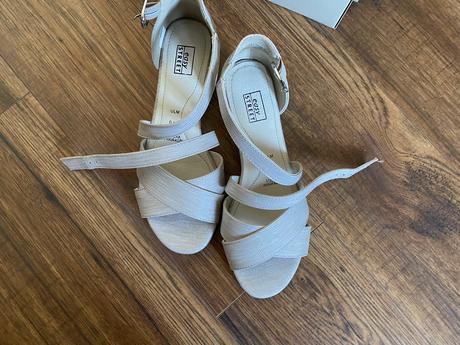 Sandale, deichmann,39