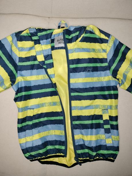 Chlapčenská tenká bunda, 116