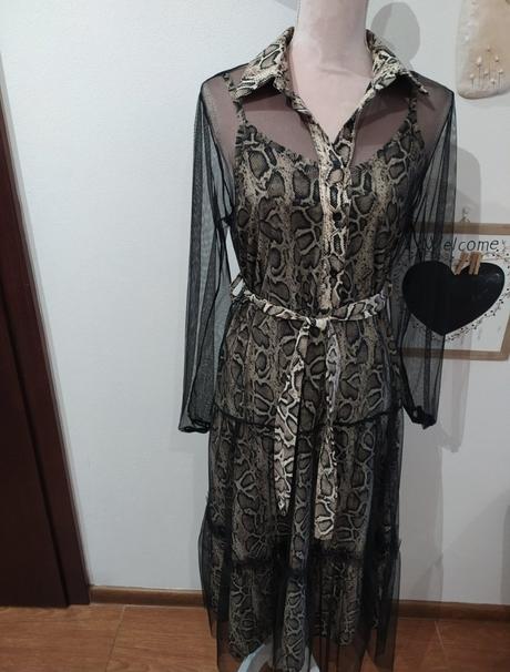 Košeľové tylové šaty, 