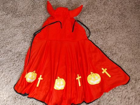 Plášť na helloween, 