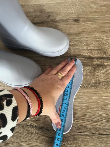 Gumaky hunter, hunter,28