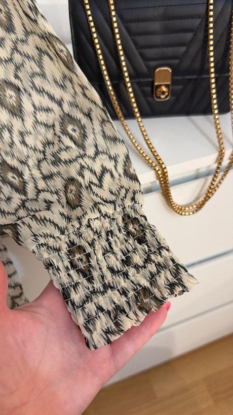 Luxusné šaty vila - elegantný vzor, 36