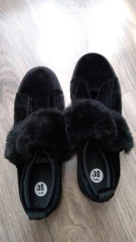 Semišové baleríny s kožušinkou, 38