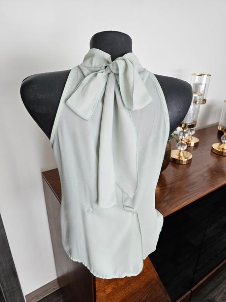 Blúzkový top s perličkami, s