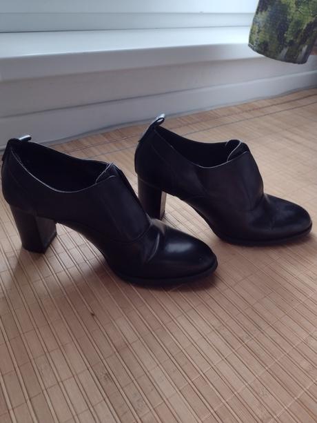 Kožené topánky, baťa,40