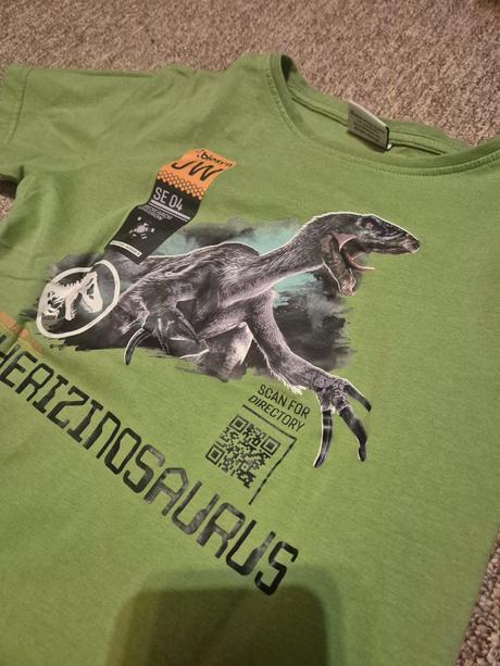 Tricko jurassic world, 152