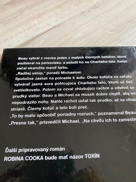 Robin cook invázia z galaxie, 