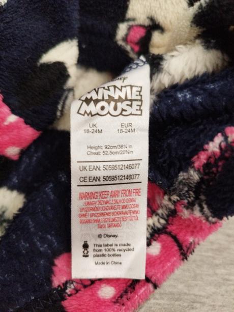 Teplé pyžamko, disney,92