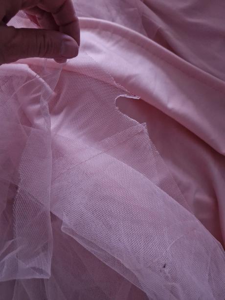 Spoločenské šaty, m