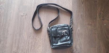 Kožená crossbody  bershka, bershka