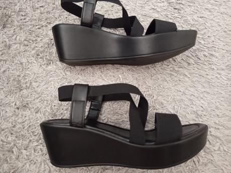 Čierne sandálky, deichmann,38