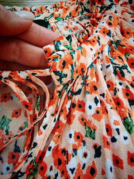 Krásne farebné letné šaty, mohito,38