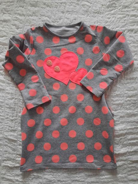 Hrubšie šaty s vreckami, 122