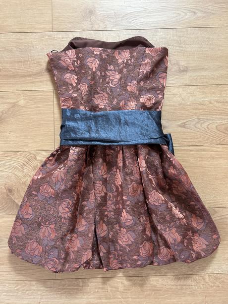 Spoločenské šaty -s, s