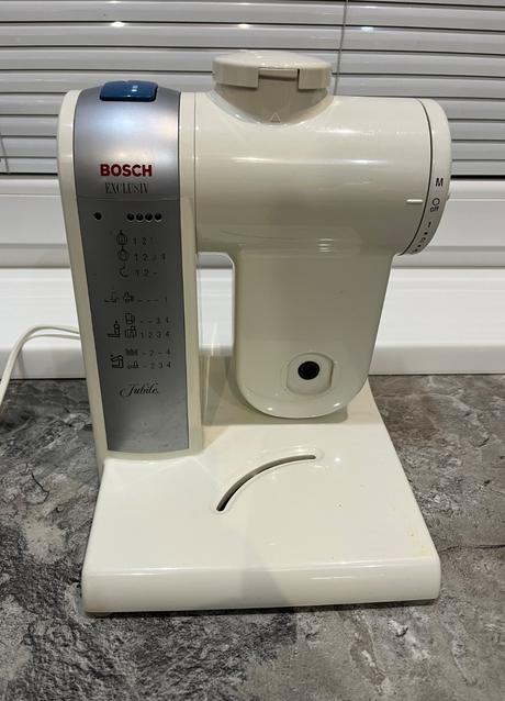 Bosch mum 4500/05 exclusiv jubile 500w kuchynský r, bosch