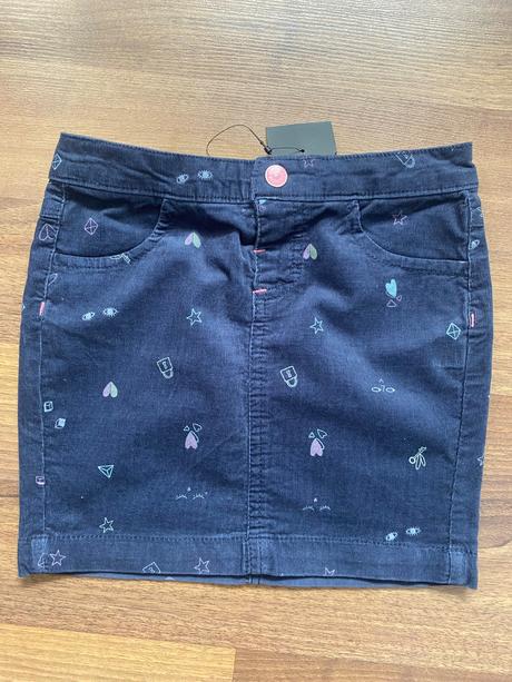 Mencestrova minisukna, reserved,122