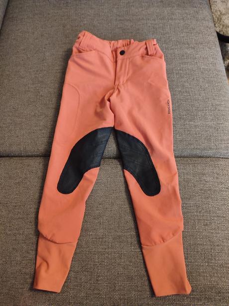 Jazdecké nohavice na koňa, 110