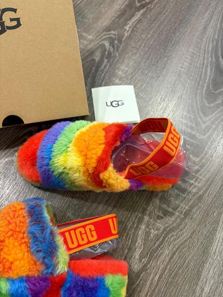Ugg nove damske farebne hunate sandale č.37, ugg,37