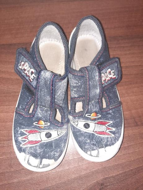 Plátenky-prezuvky, 29