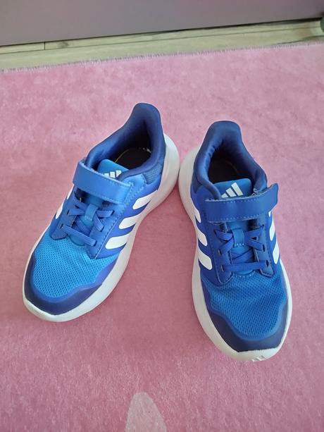 Botasky, adidas,35