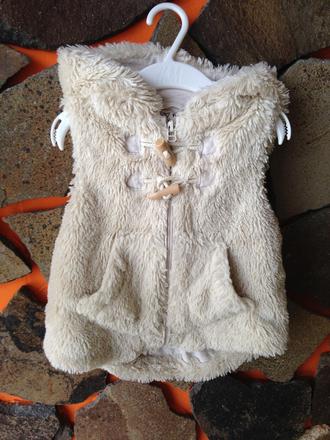"chlpatá" vesta s uškami, next,92