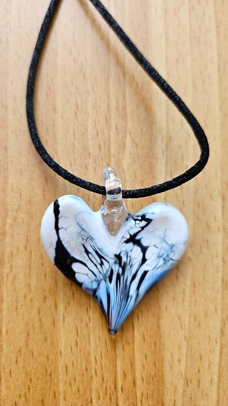 Prívesok v tvare srdca,