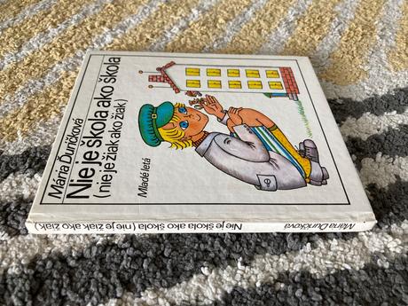 Nie je škola ako škola m. ďuríčková (1989), 