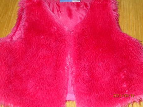 Ružová vestička, 110