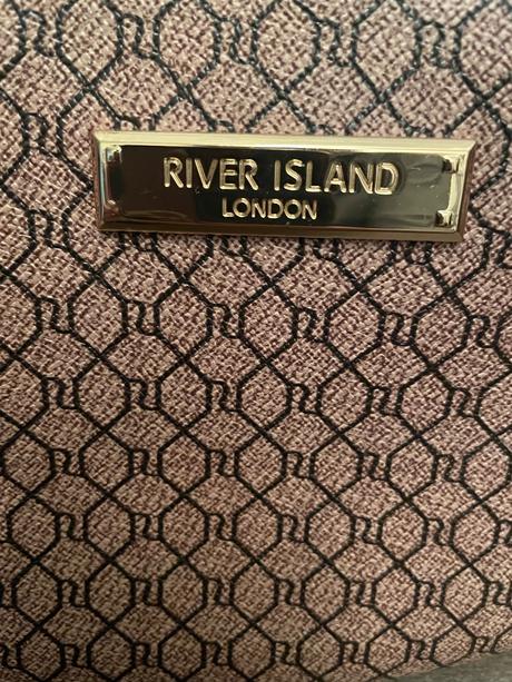 Kabelka-river island, river island